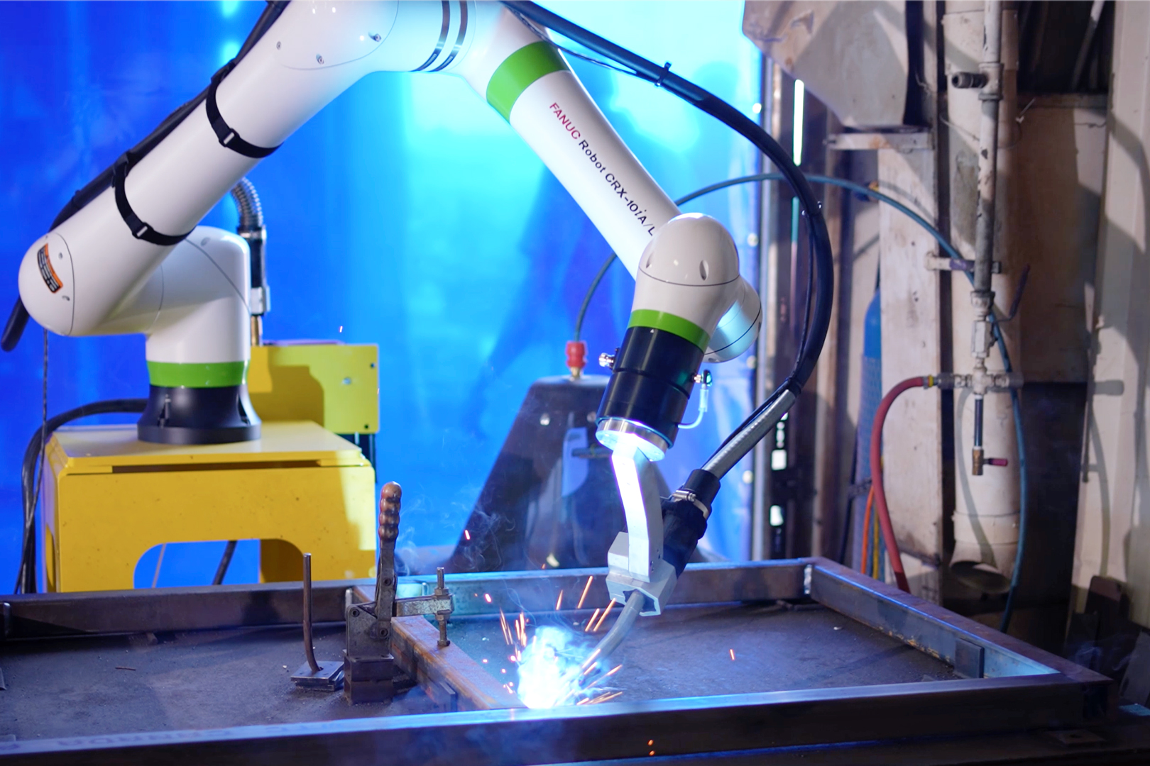 FANUC Collaborative Robot ARC welding robotic welders, automated welding